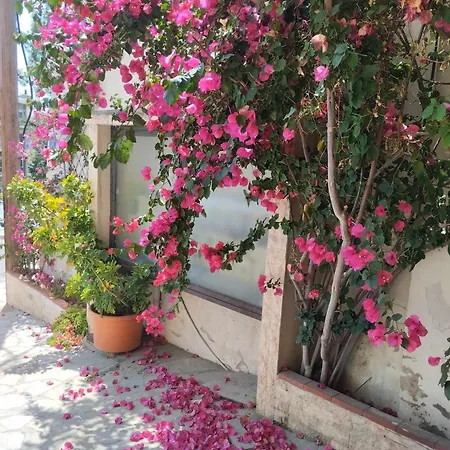 Theros Kalamitsa Apartment Kavala Exterior photo